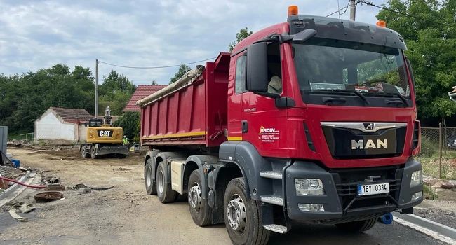 Nákladní autodoprava